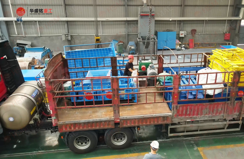 750*500全液壓對輥制砂機
